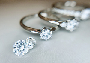 婚約指輪の印象はダイヤモンドで変わる！？
