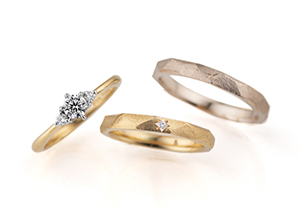 【人気の結婚指輪】槌目のデザインは今、とても人気です