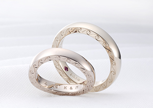 【側面デザイン】結婚指輪の側面にもデザインが入れられるって知ってた？